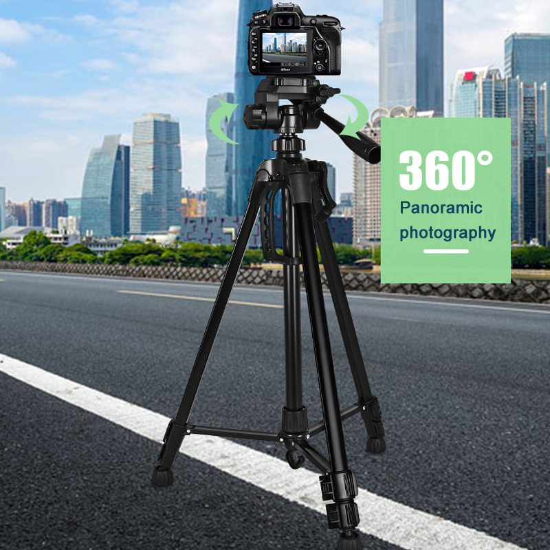 Photography Lighting Mount - 55インチユニバーサル三脚スタンド（携帯電話、カメラ、双眼鏡、一眼レフ、望遠鏡、釣り用ライト、ビューティーランプ、写真撮影用）